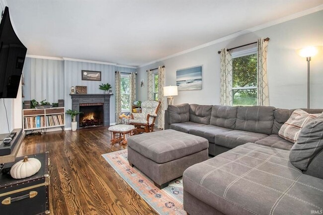 Photo - Sunnymeade home with many updates, close to Notre Dame and the Zoo