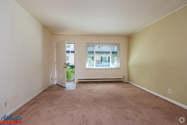 Building Photo - 420 S Third St Rental