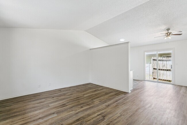 4319 S Elizabeth Ave Unit 1