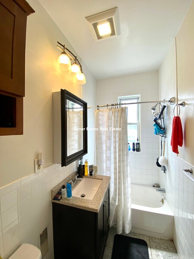 Photo - 190 Highland St Unit 2