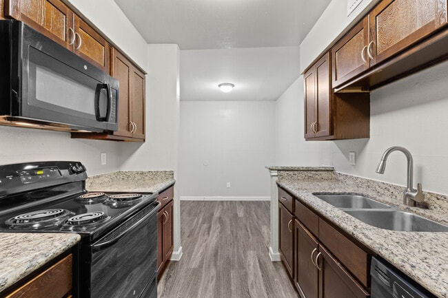 Photo - Chisolm Trace