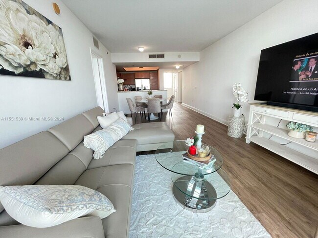 Photo - 2681 N Flamingo Rd