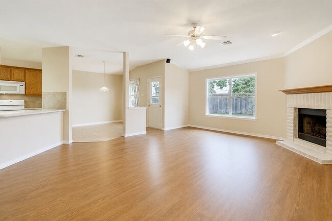 Photo - 2100 Mir Woods Dr