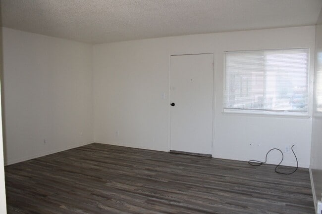 Photo - 5234 Sacramento Ave