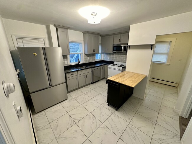 Mobile Island with breakfast bar foldout. - 8 Avon St Unit 8 Avon St.  2