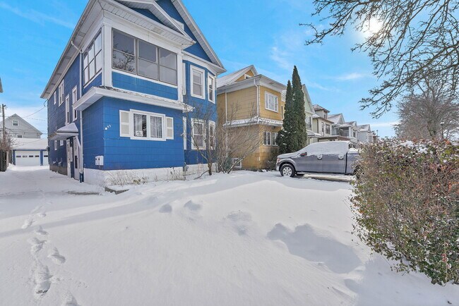 Photo - 45 Fairchild Pl