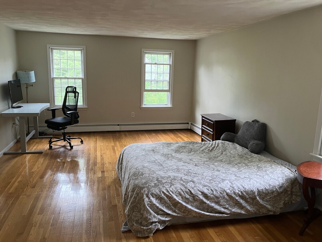 Photo - 5 Freeman Cir (Lexington, MA)