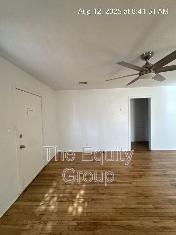 Photo - 620 E Tulare Ave