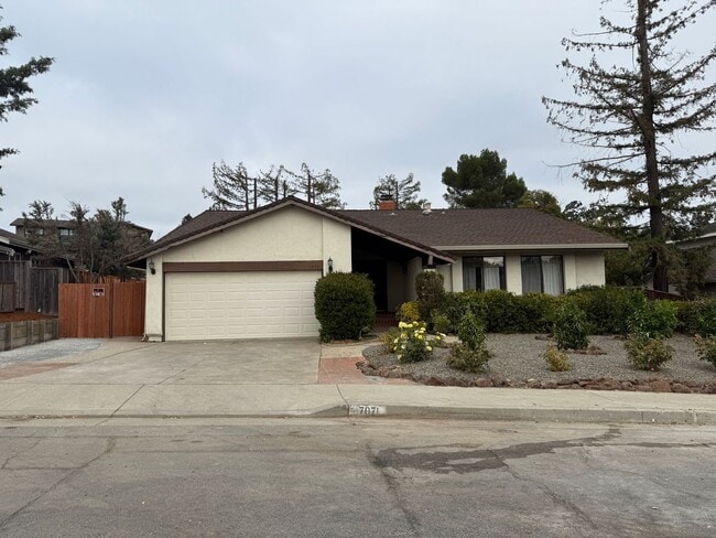 Building Photo - 7071 Martwood Way Unit #1 Rental