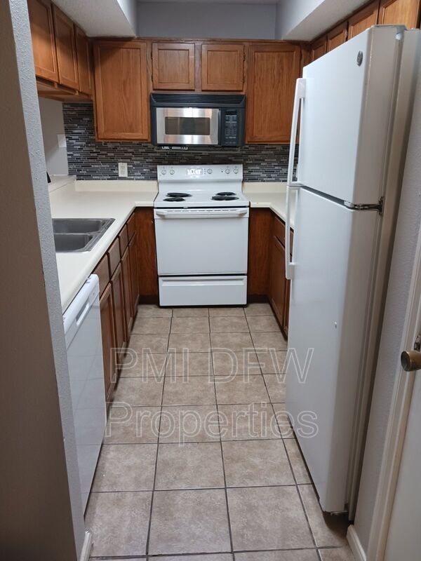 Photo - 6108 Abrams Rd Unidad #118 Rental