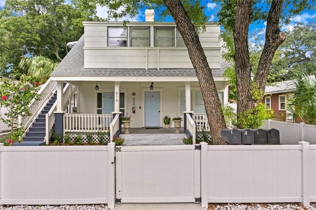 Building Photo - 819 11th St N Unit 1