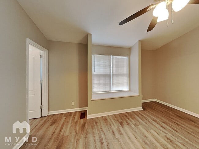 Photo - 453 Westgate Blvd