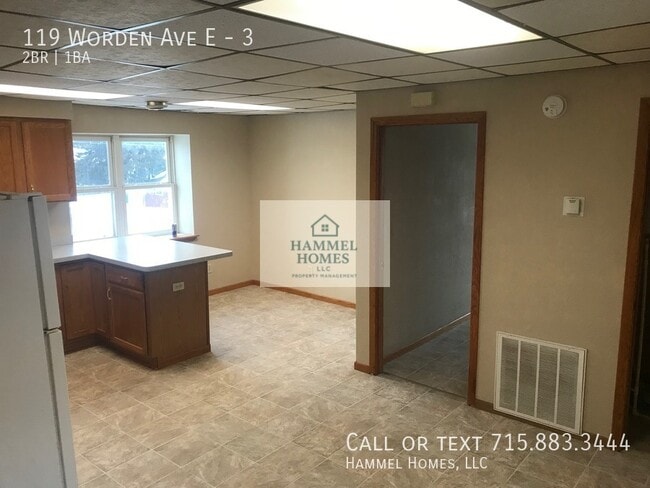 Building Photo - 119 Worden Ave E Unit 3