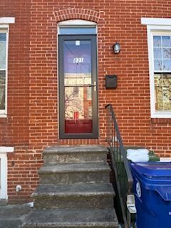 Photo - 831 WOODWARD ST