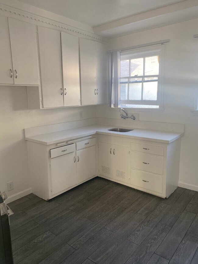 Photo - 4101 - 4115 Leimert Blvd. (B)