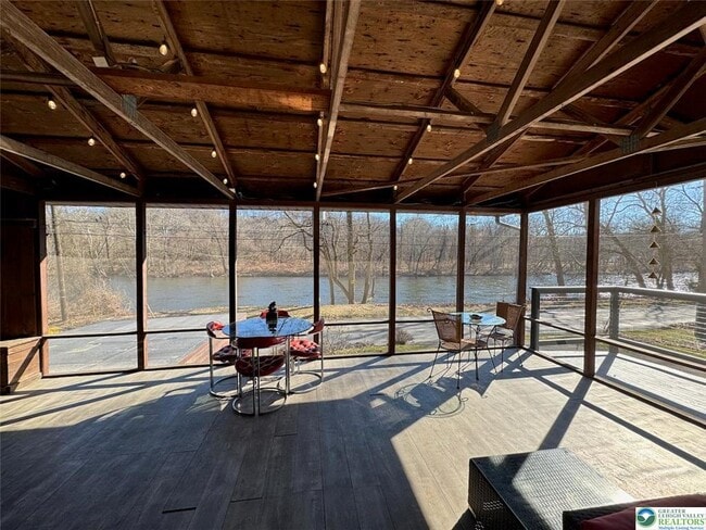 Photo - 312 Lehigh Dr