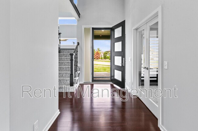 Photo - 18765 Larimore St