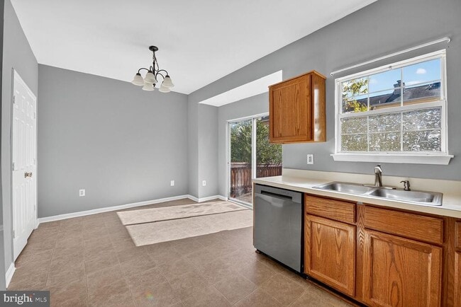 Photo - 13117 Kidwell Field Rd