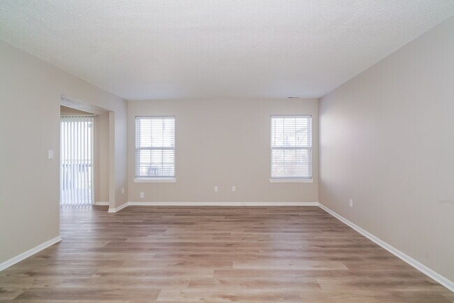 Photo - 8336 Country Creek Dr