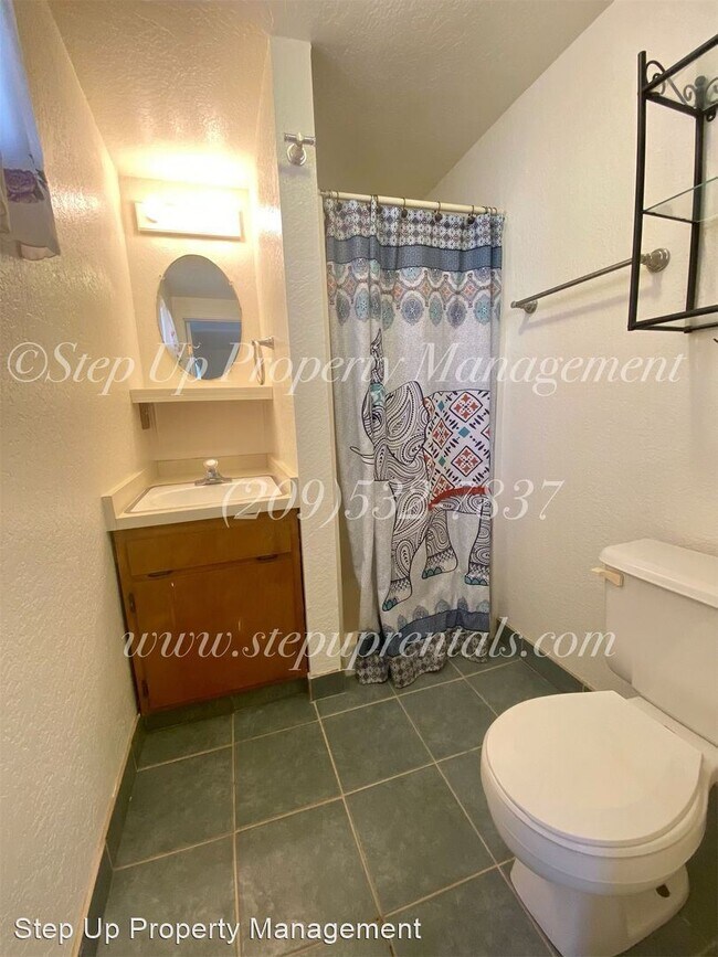 Photo - 3 br, 2 bath House - 18343 Main St