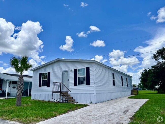 Building Photo - 6631 Hidden Oaks Dr Rental