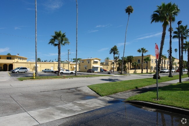 Photo - Burgundy Square