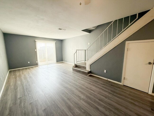 Photo - Spacious 2 story townhouse with fenced yard!