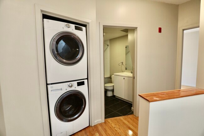 Photo - 57 Glenville Ave Unit 2