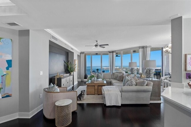 Photo - 5823 Bowen Daniel Dr Unidad 1206