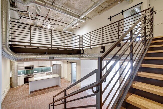 Building Photo - 215 Coca-Cola Pl Unit 204