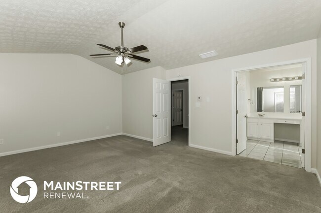 Photo - 241 Winthrop Ln