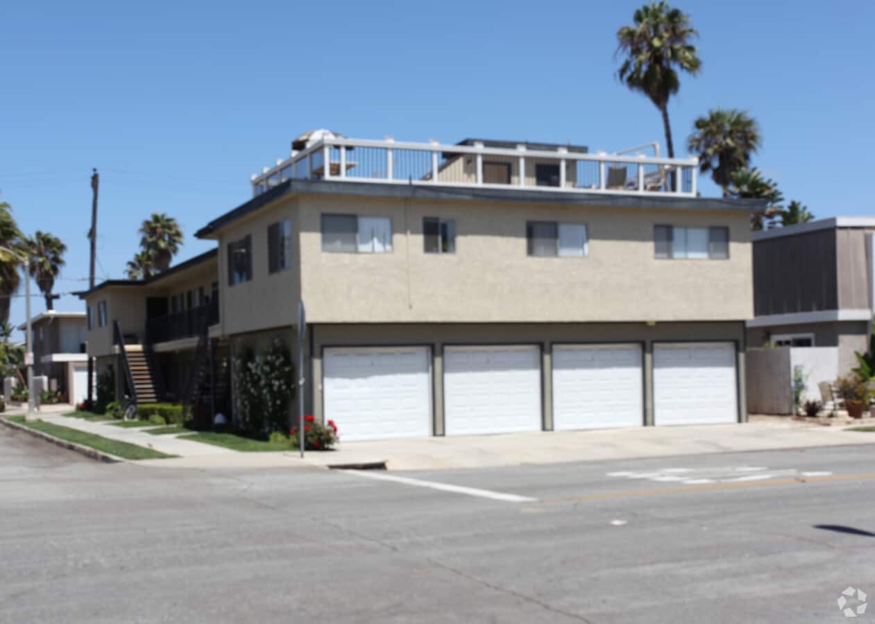 The Walnut Avenue Apartments - The Walnut Avenue Apartments
