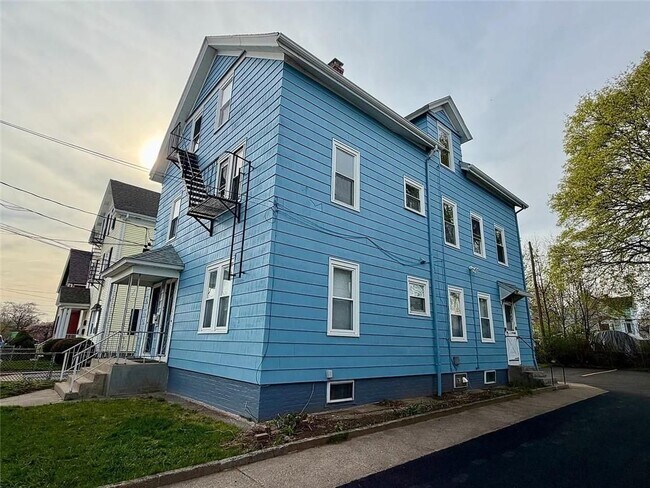 Photo - 13 Elizabeth St Unit 3