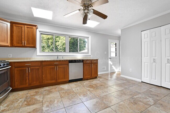 Photo - 8212 Devonshire Dr