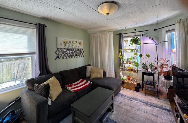 Photo - 197R Elm St Unit 1