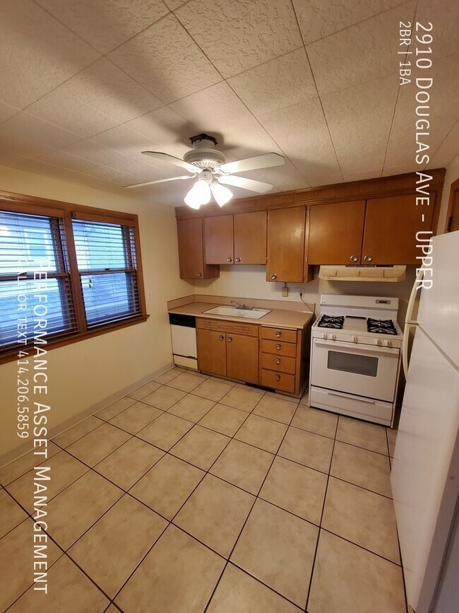 Photo - 2910 Douglas Ave Unit UPPER