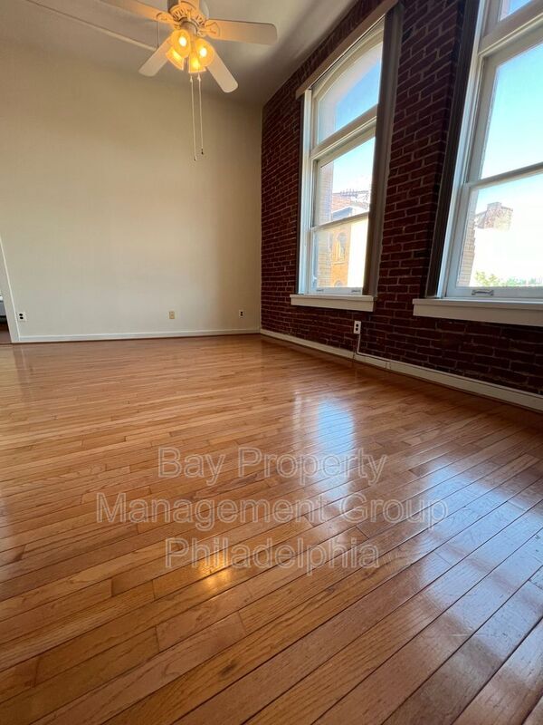 Photo - 1010 Race St Unidad 5BC