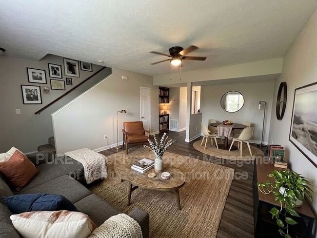 1004 Whipporwill Dr