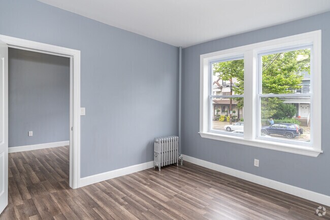 1BD, 1BA - Bayonne Apartments