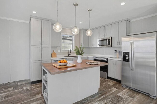 Photo - 1612 Swallowtail Dr