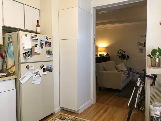 Photo - 124 Sutherland Rd Unit 1