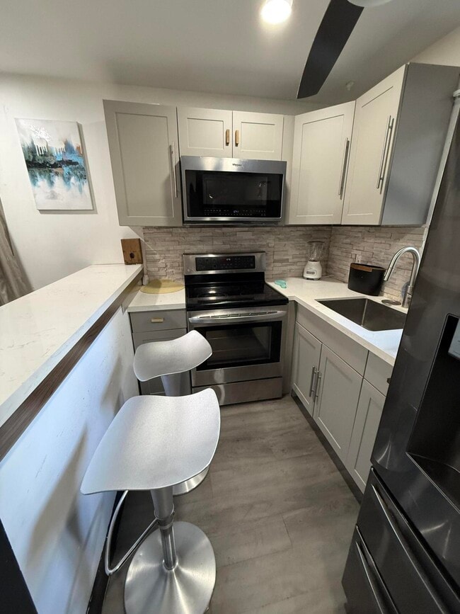 Photo - 168 NW 53rd St Unit 4