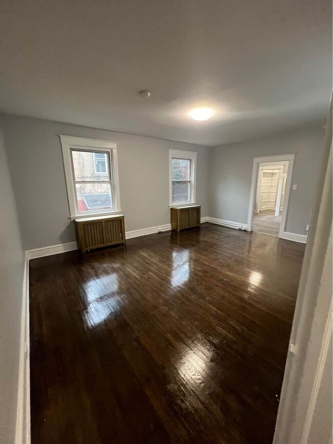 Living Room - 243 N Queen St Apartment Unit 2B