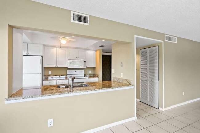 Photo - 2243 NW 22nd Ave Unidad 106