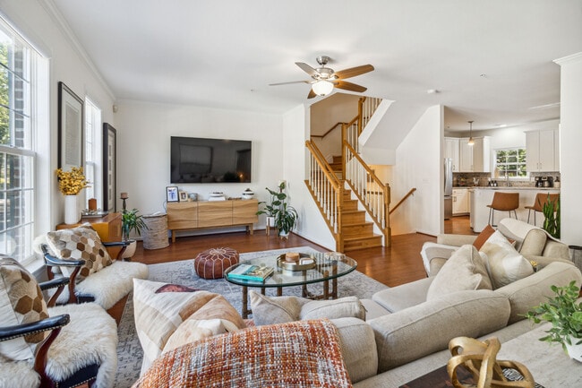 Photo - 607 Snow Goose Ln