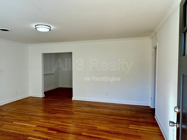 Photo - 2927 Brevard Ave