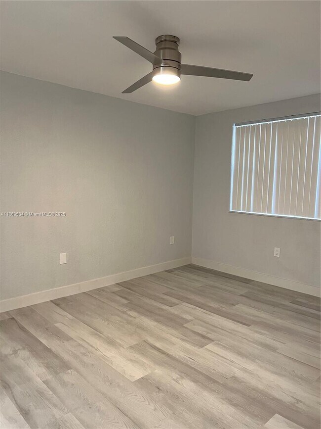 Photo - 2871 N Oakland Forest Dr Unit 102