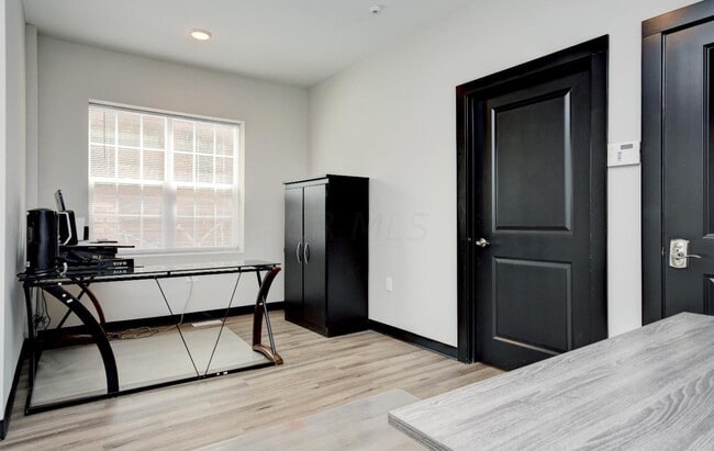 Photo - 1384 E Main St Unit 1384