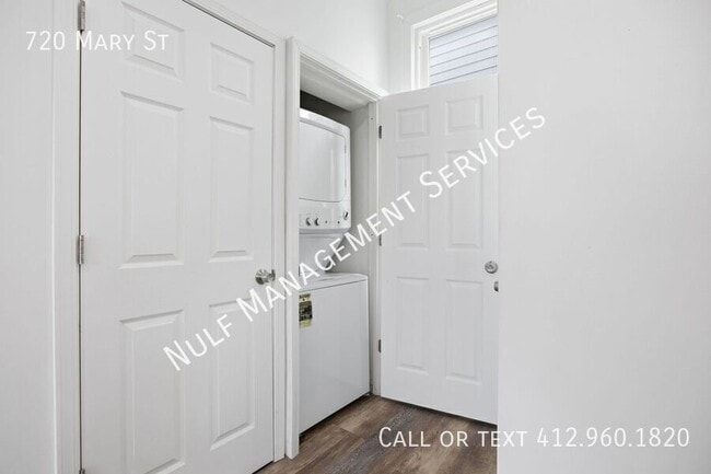 Photo - 720 Mary St