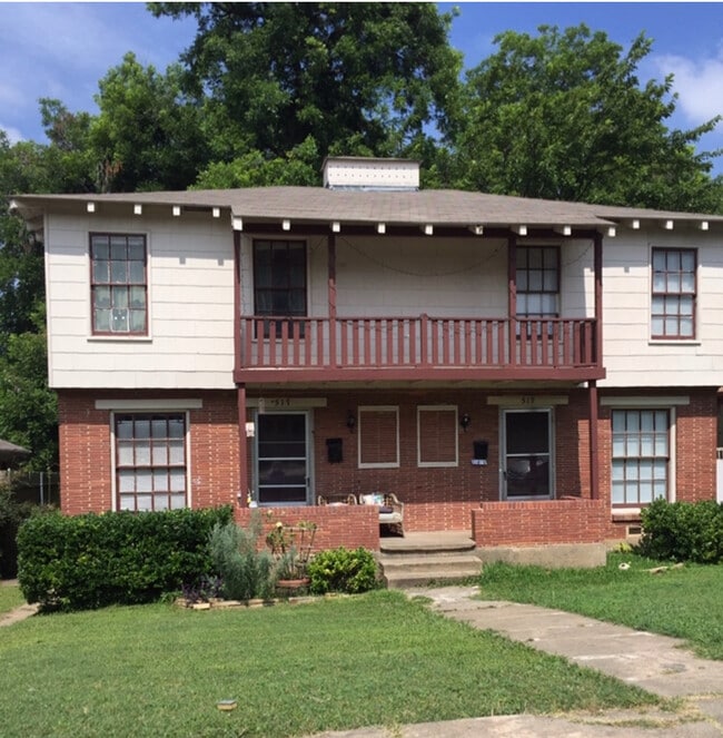 Building Photo - 519 N Oak Cliff Blvd Unit 519 N Oak Cliff Blvd Rental